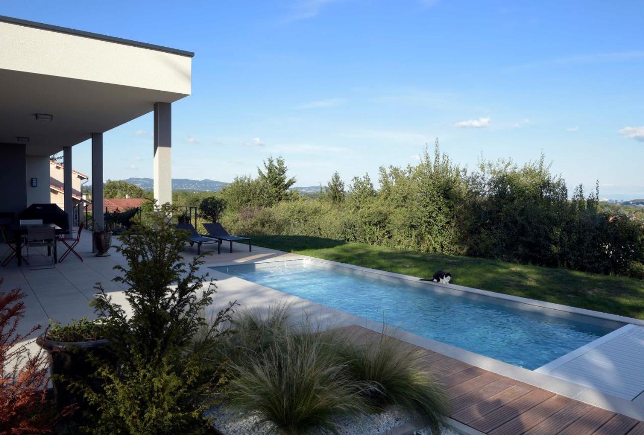Maison Canopee Saint-Genis-les-Ollieres ภายนอก รูปภาพ